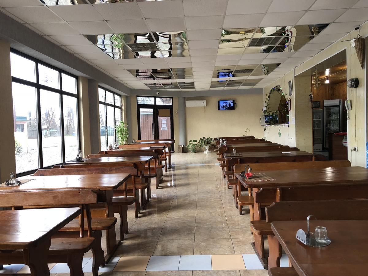 Cafe-Hotel Assir Pizunda Luaran gambar